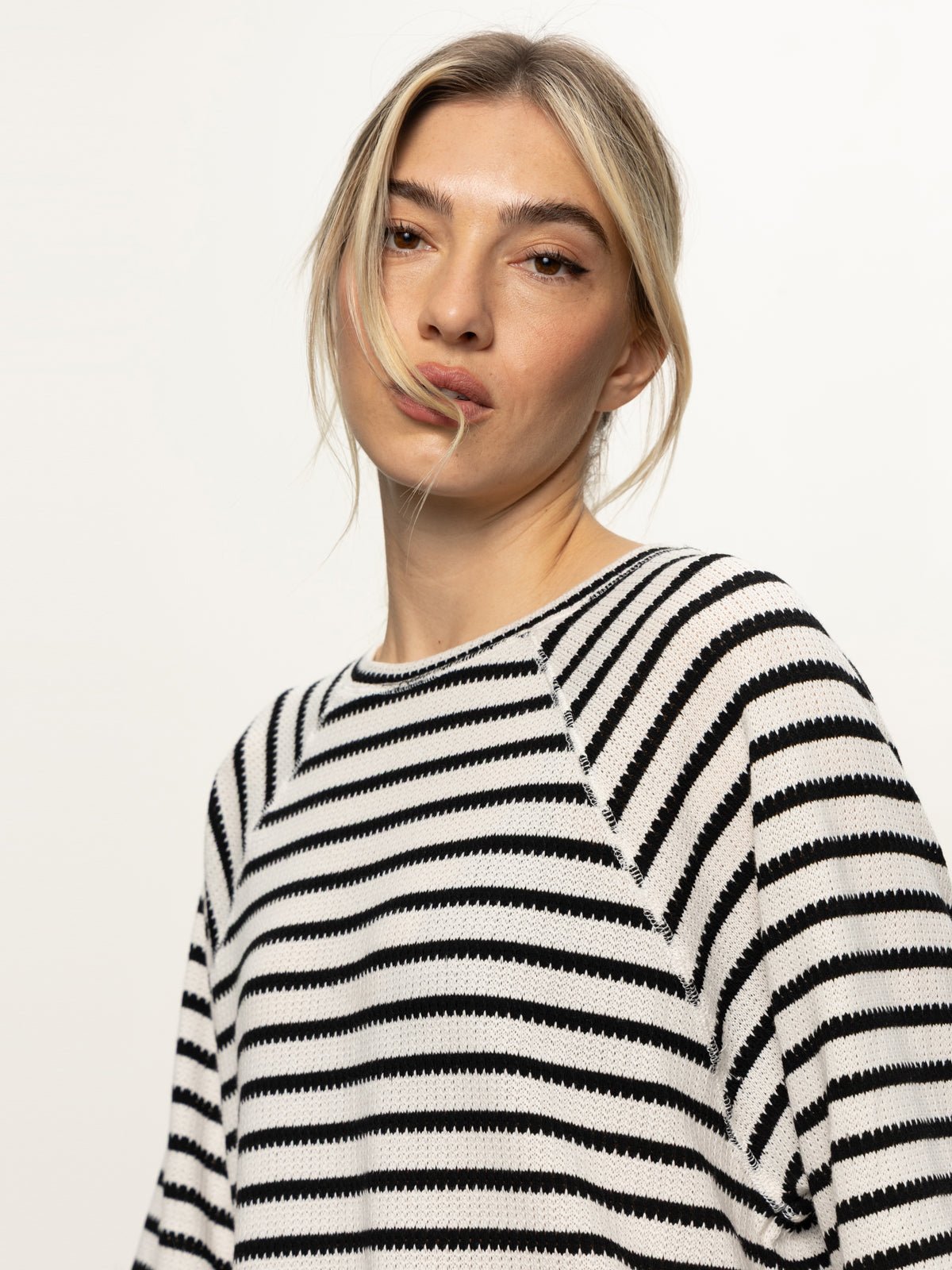 Boxy Raglan Tee Black with Light Oat Stripe