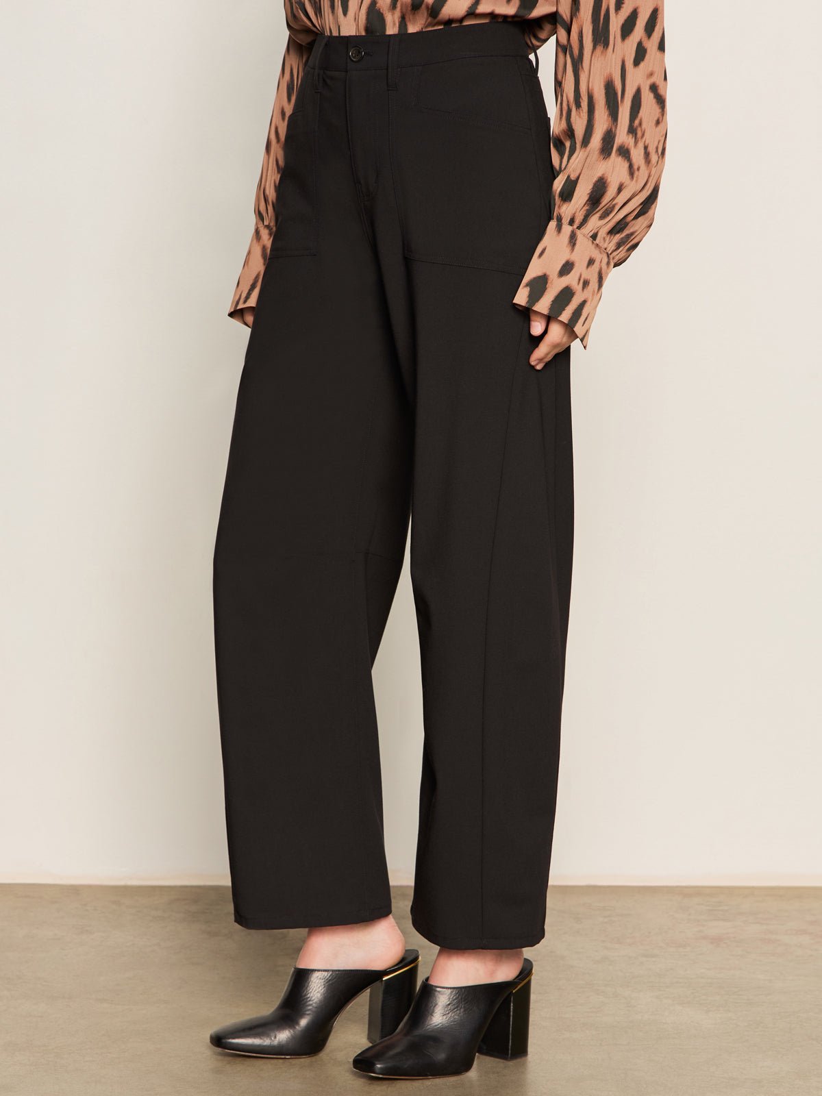 Charter Gab Barrel Pant Black