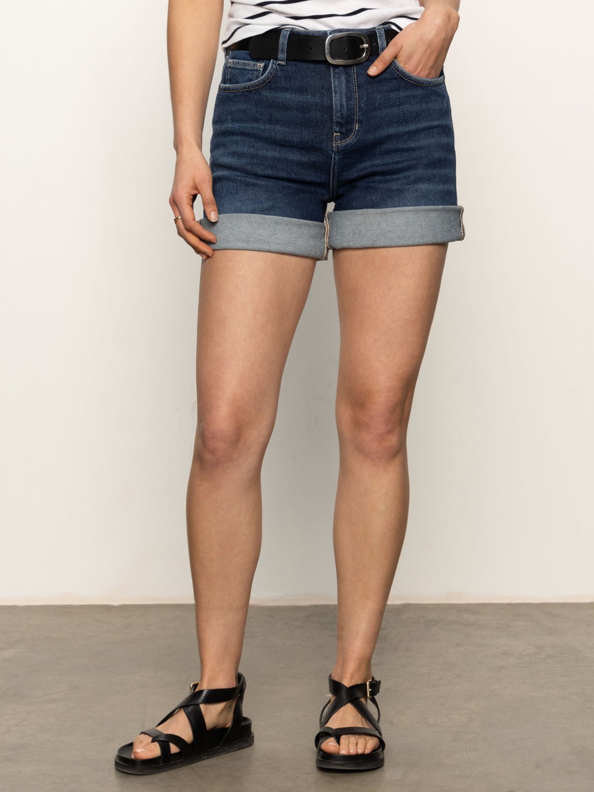 Cuffed Denim Short Dark