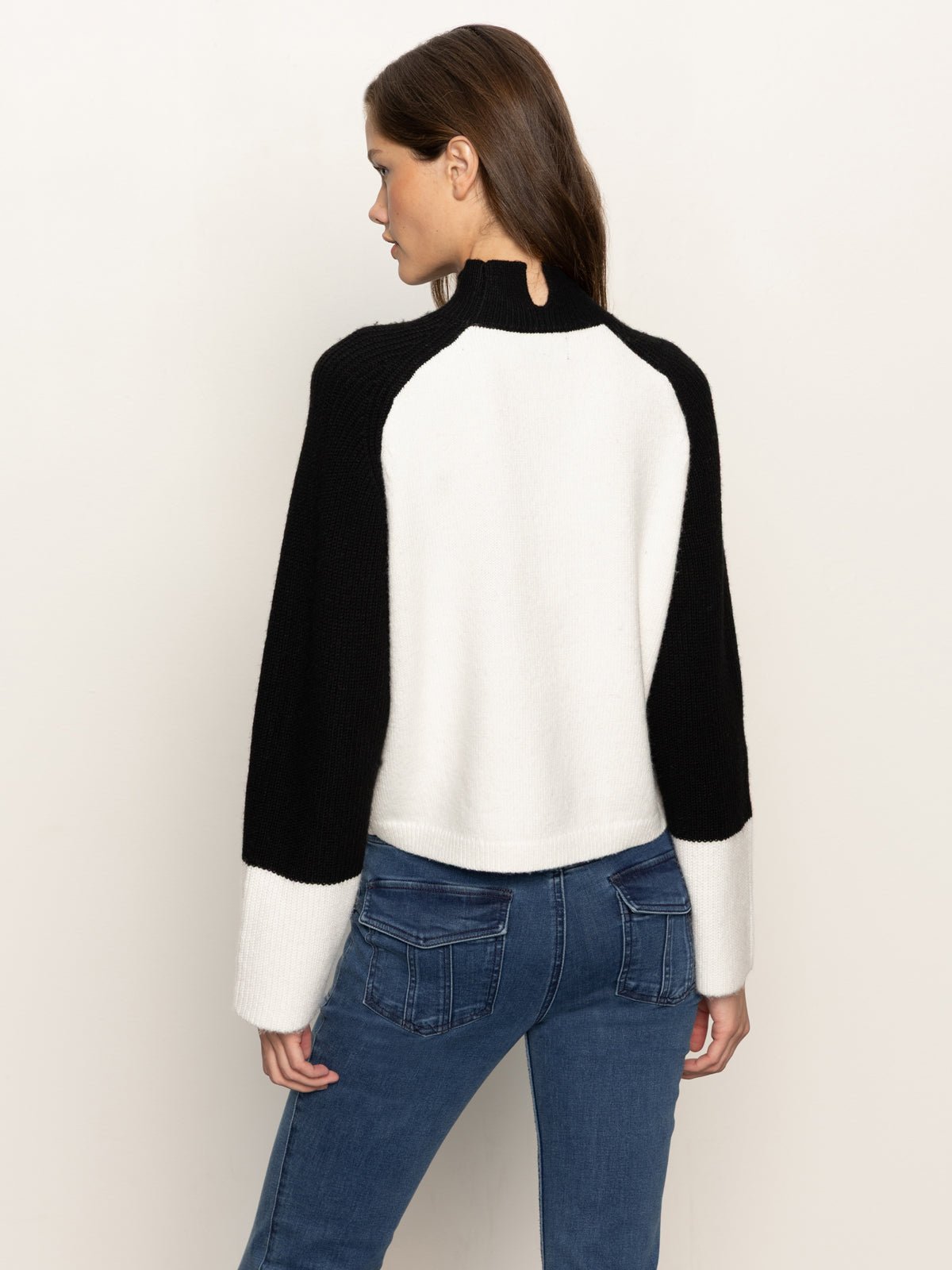 Downtown Mock Neck Sweater Black/ Chalk