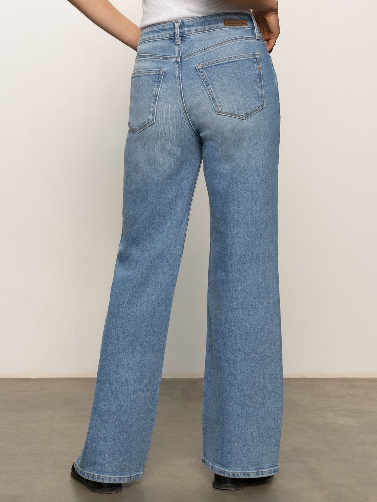 Ekara Slim Wide Semi High Rise Jeans Light