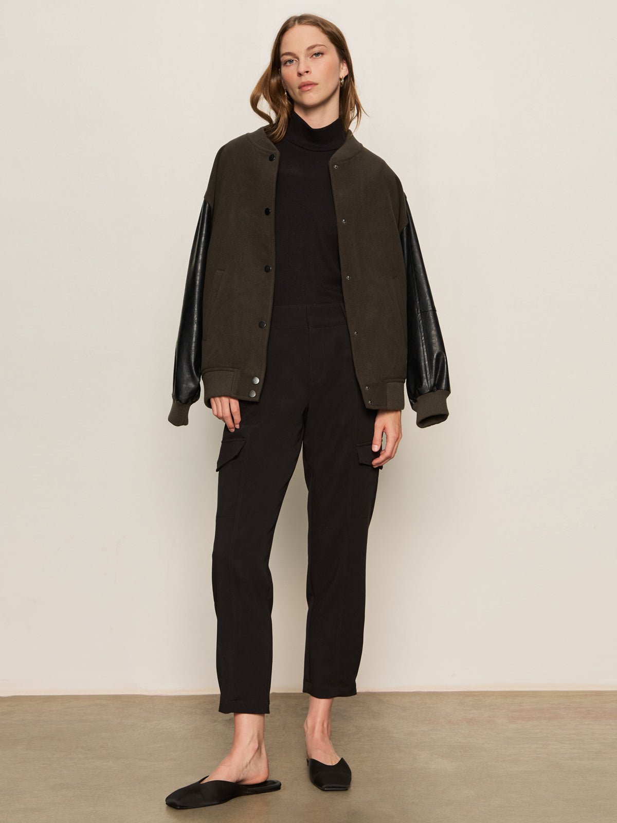 Essential Sleeveless Mock Neck Tank Black