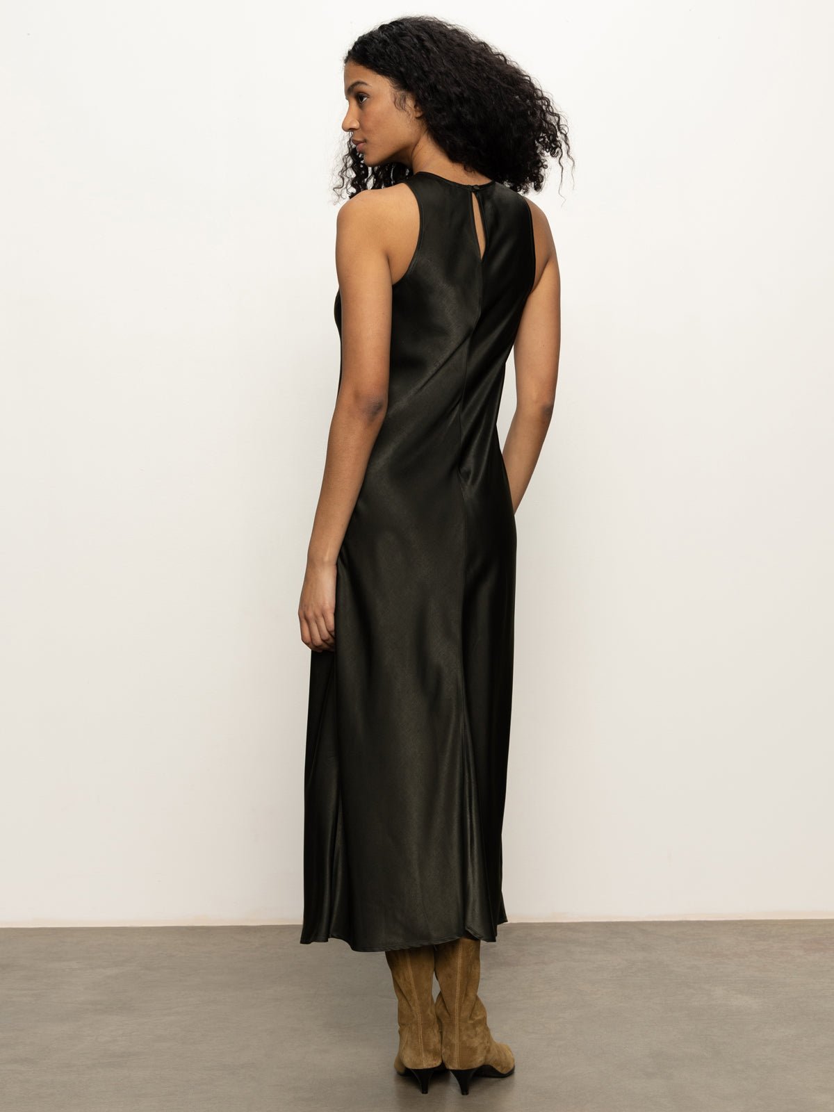 Everyday Satin Dress Black Olive