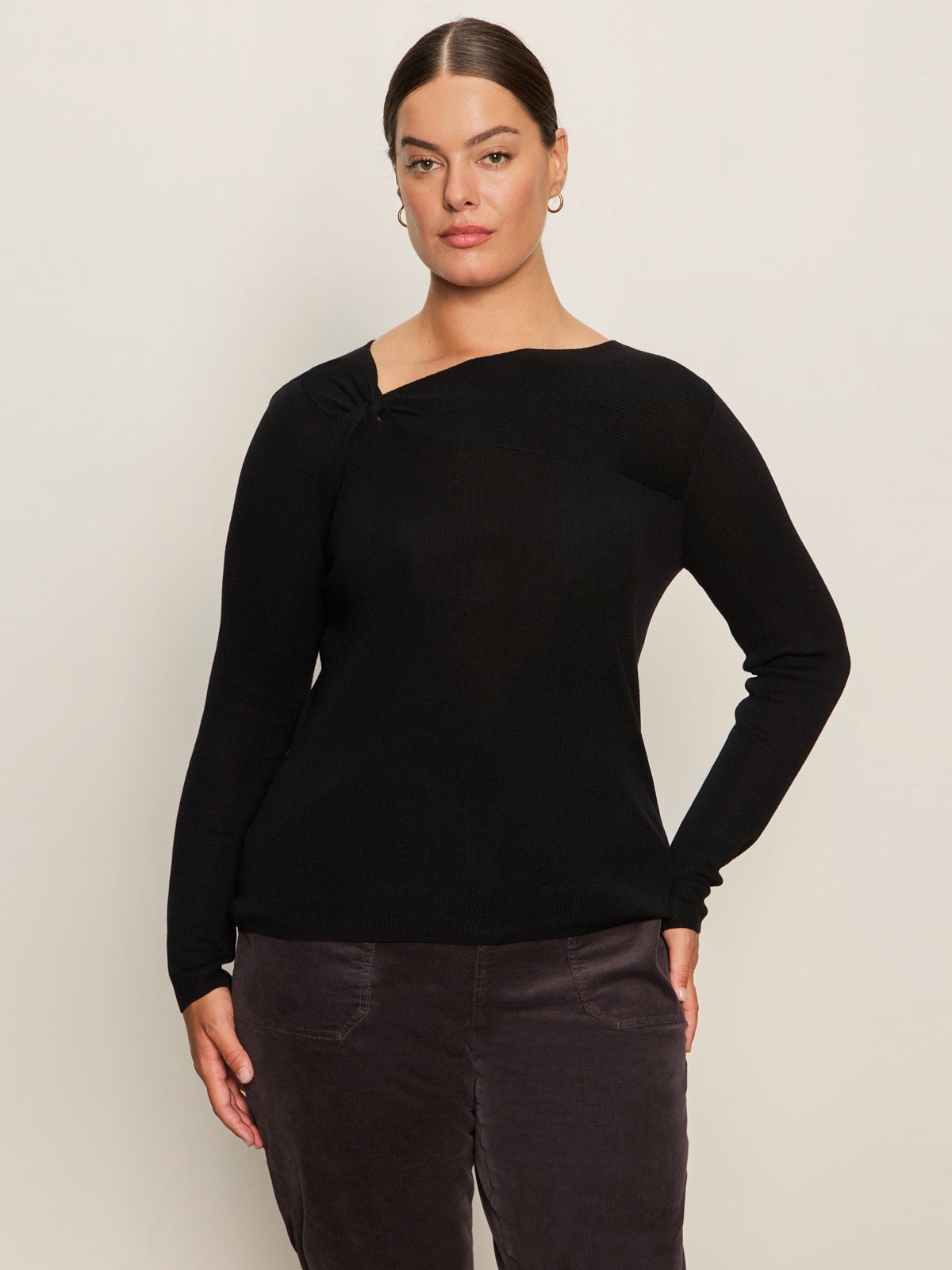 Long Sleeve Shoulder Twist Top Black Extended Sizing