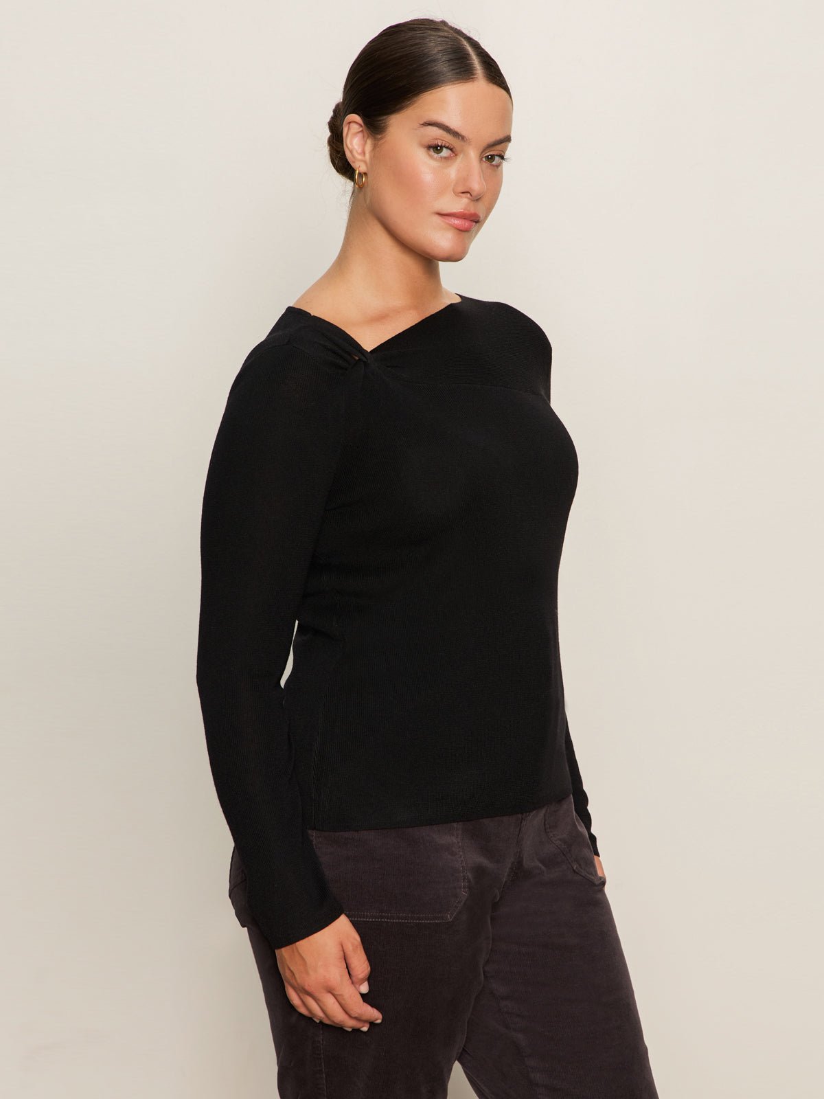 Long Sleeve Shoulder Twist Top Black Extended Sizing