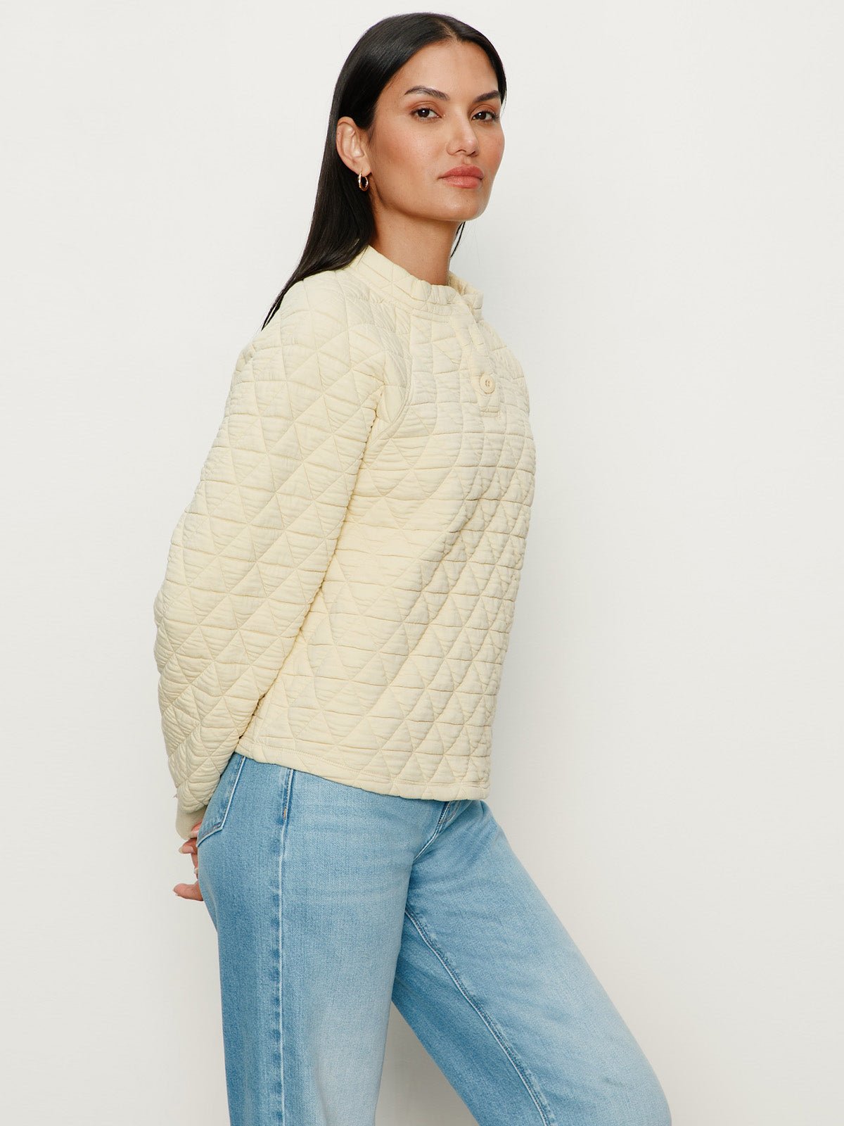 Quilted Button Popover Buttercream