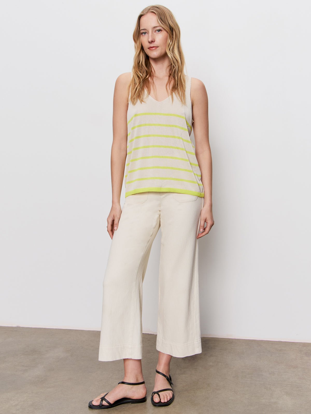 V-Neck Knitwear Tank Muslin Desert Lime Stripe