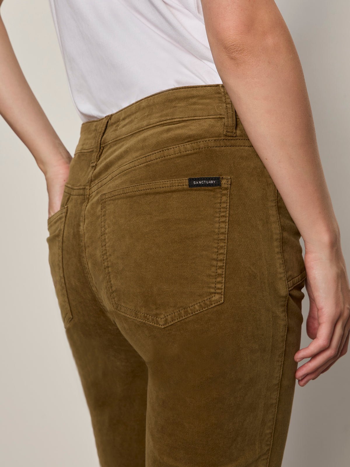 Velveteen Brook Bootcut Pant Dirty Martini